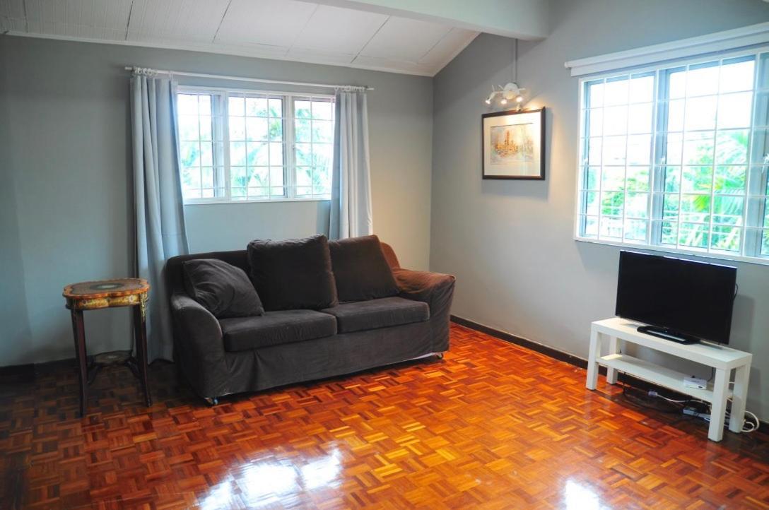 Grayhaus Spacious Bungalow & Garden Villa - Ss3 Petaling Jaya, Near Sunway - Stay Only No Events Exterior photo